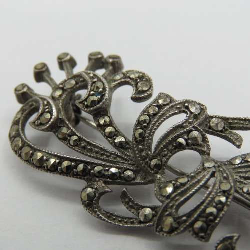 Sterling Silver Marcasite brooch - 7.7g