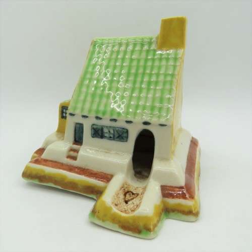 Vintage Vermont porcelain house ashtray