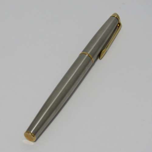 Waterman Stainless steel with gold trimming fountain pen in case