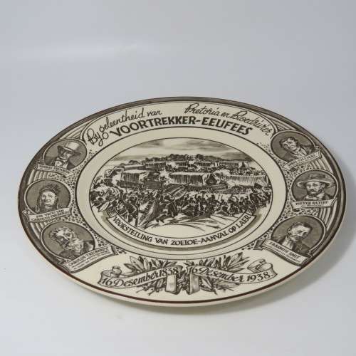 Vintage Royal Doulton Voortrekker Eeufees Bloedrevier plate