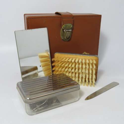 Vintage mens travelling grooming kit