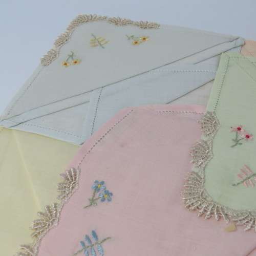 Ladies `Opal` embroidered handkerchiefs from 1964 in original box