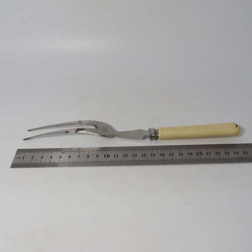 Vintage Sheffield carving set