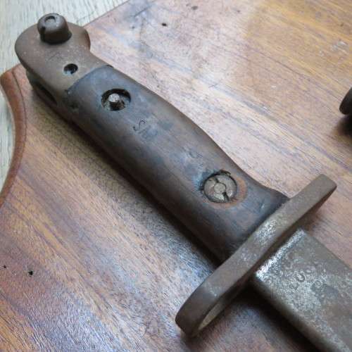 1907 Pattern 303 bayonet of SA Police mounted on plaque