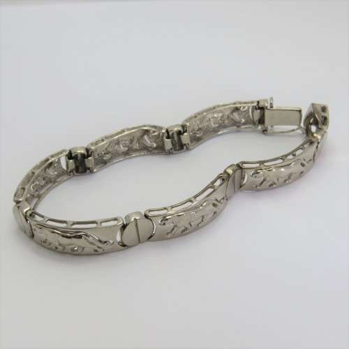 Costume silver look-alike bracelet with leopard
