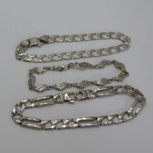 Costume lot of 3 silver look-alike bracelets - Never worn