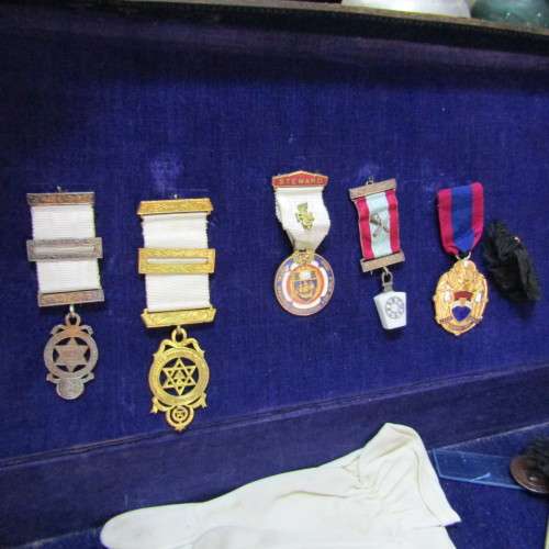Complete Freemasons kit of Peter John Fletcher - including 5 Jewels and case