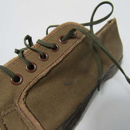 SADF Runacan PT tekkies - size 10