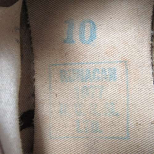 SADF Runacan PT tekkies - size 10