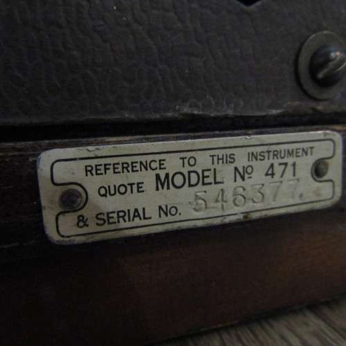 Vintage 1930`s His Masters Voice valve radio - working - 51 x 32 x 35cm