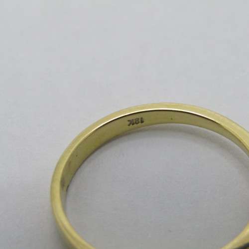 18kt Gold ring with 0.3ct diamond - color J/K - clarity VS/SI - weighs 2.4g - size M/6