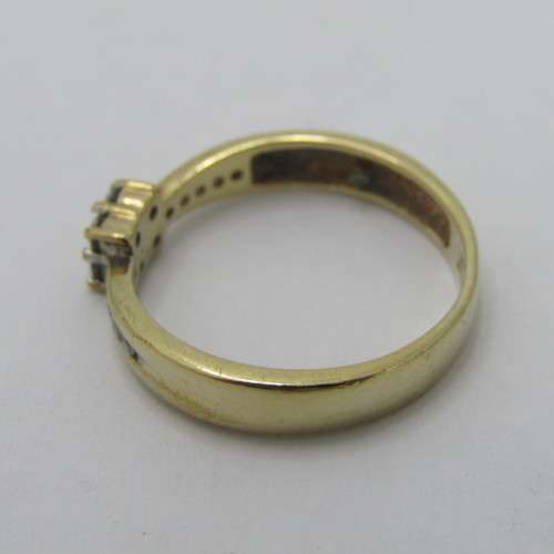 9kt gold ring with 14 small diamonds of about 0.25ct in total - weighs 2.9g - size Q/8
