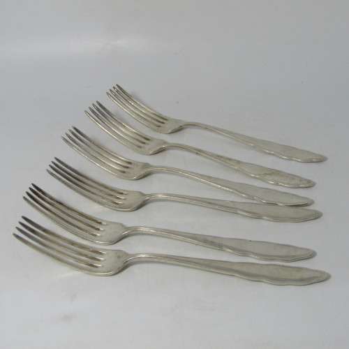 Set of 21 WMF silver plated cutlery pieces - forks, knives, cake forks, gravy spoon and pickle forks