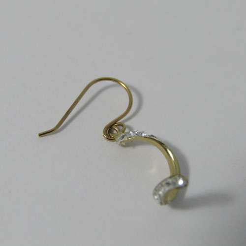 9kt Gold Spiral earrings with cubic zirconia`s - weighs 0.6g