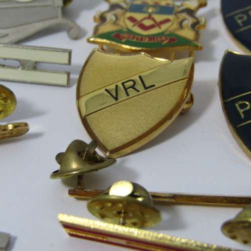 Lot of assorted pin badges