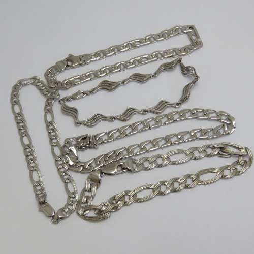 Lot of 5 silver look-alike bracelets - Never worn