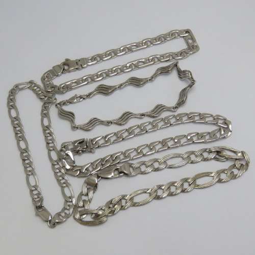 Lot of 5 silver look-alike bracelets - Never worn