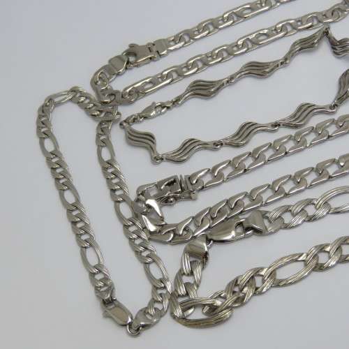 Lot of 5 silver look-alike bracelets - Never worn