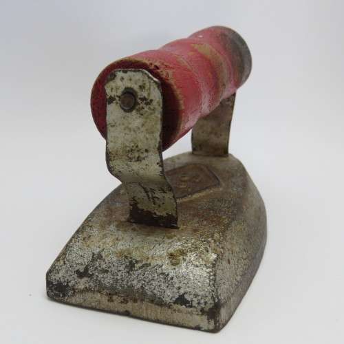 Vintage ST collar sad Iron