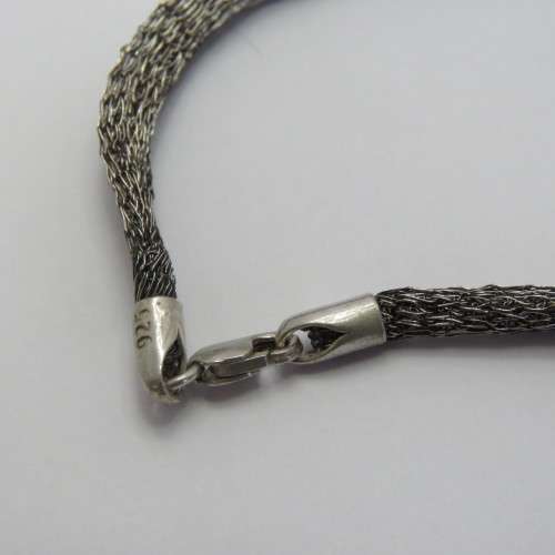 Sterling silver chainmail necklace - Small tear inside - Weighs 7,5 grams - Length 25 cm (closed)