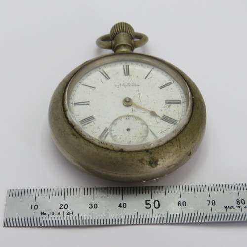 Antique Waltham Mass pocketwatch for spares - Not working - Serial 13818361