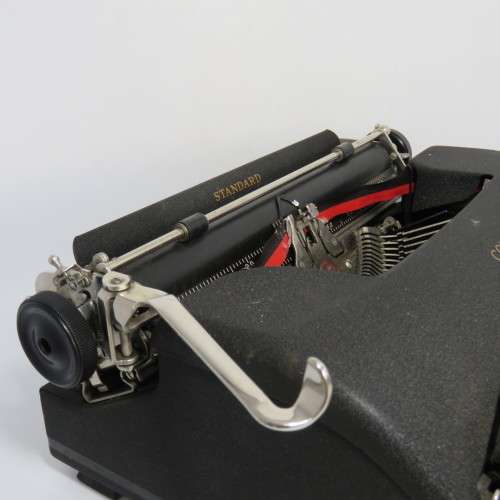 1940`s Corona Standard typewriter model 043B - Excellent condition