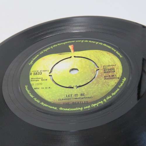 The Beatles - The Singles collection 1962-1970 set of 25 Singles by World Records Parlophone in box