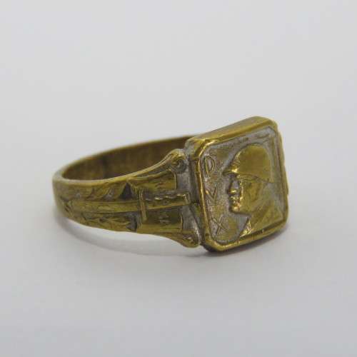WW2 Italian Brass DVX Mussolini ring - Size V