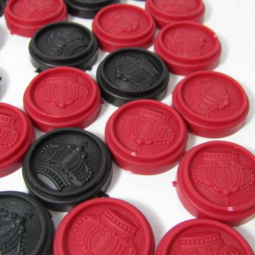 Checkers board game in tin by Cardinal