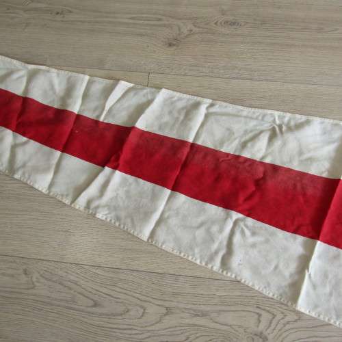 Marine No. 8 signal flag - 70 x 240 x 20cm