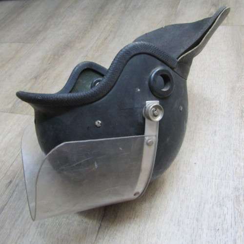SA Army riot helmet with visor