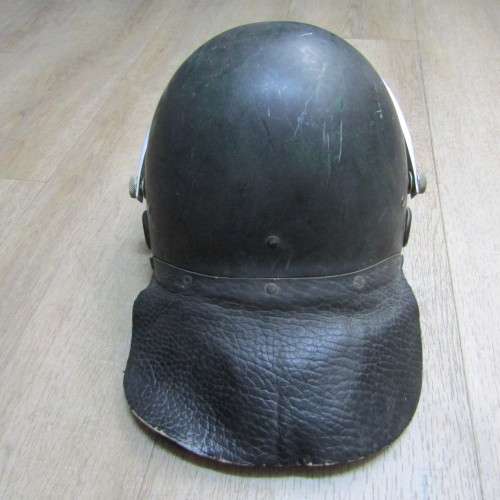 SA Army riot helmet with visor