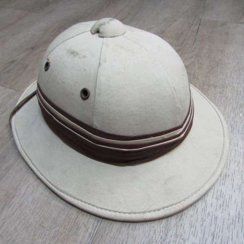 Vintage Chiltern Sunbeta pith helmet tropical safari hat - size 60