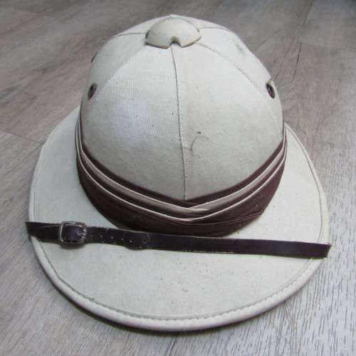 Vintage Chiltern Sunbeta pith helmet tropical safari hat - size 60