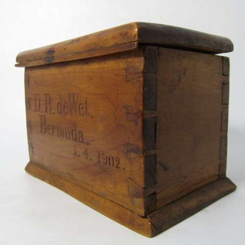 Boer War POW trench art wooden box - marked D.R. de Wet, Bermuda, 1-4-1902