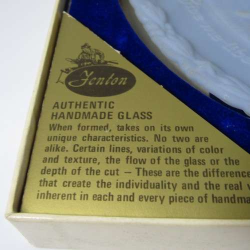 Fenton handmade glass plate in original box with certificate - A portrait of Liberty