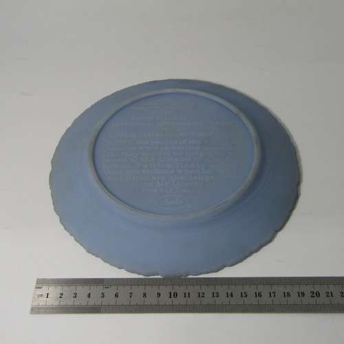 Fenton handmade glass plate in original box with certificate - A portrait of Liberty