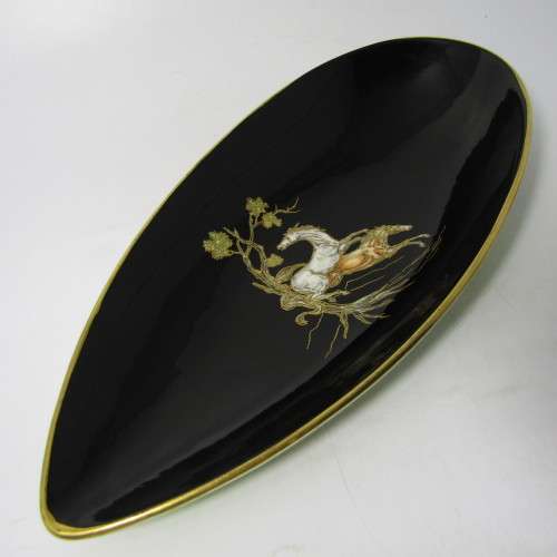 Beautiful Crown Devon Pegasus serving dish