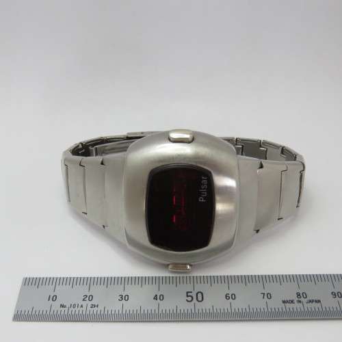 Vintage Pulsar P3 stainless steel digital electronic mens watch - Chips on glass - Working