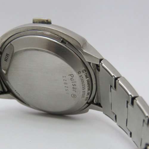 Vintage Pulsar P3 stainless steel digital electronic mens watch - Chips on glass - Working