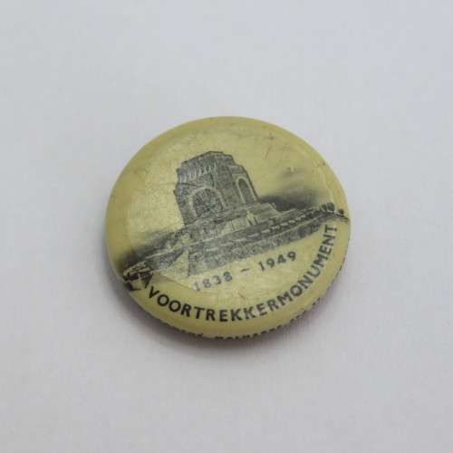 1838-1949 Voortrekker Monument lapel pin badge
