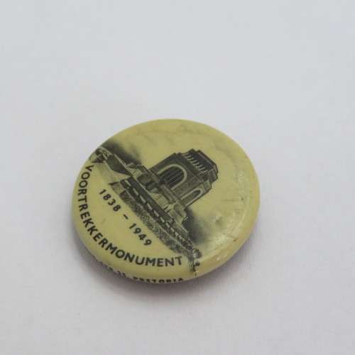 1838-1949 Voortrekker Monument lapel pin badge