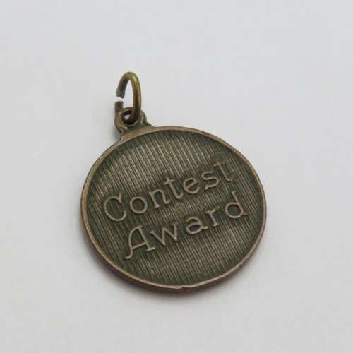 Vintage Dale Carnegie sales course medallion