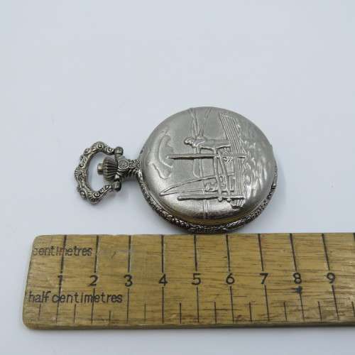 1950`s Style Mussel full hunter quartz pocketwatch - Hachette pocketwatch collection #58 - Working