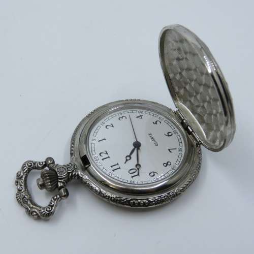 1950`s Style Mussel full hunter quartz pocketwatch - Hachette pocketwatch collection #58 - Working