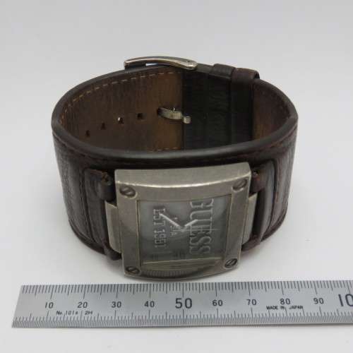 Guess Quartz mens watch with leather strap - W90025G1 - Working