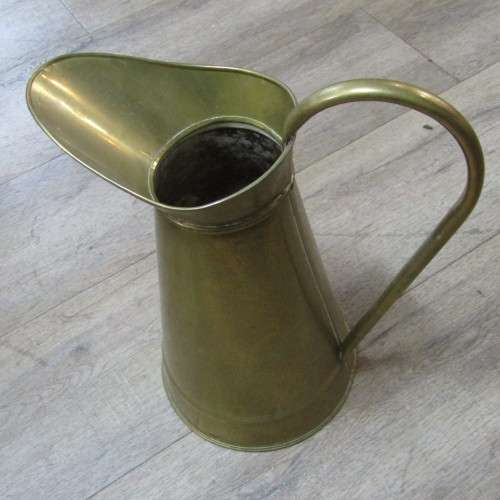 Vintage Brass water jug - excellent condition - 40cm