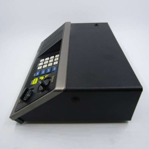 Bearcat 210 Scanning Radio - vintage - used in USA to pick up Police, Fire, emergency broadcasts