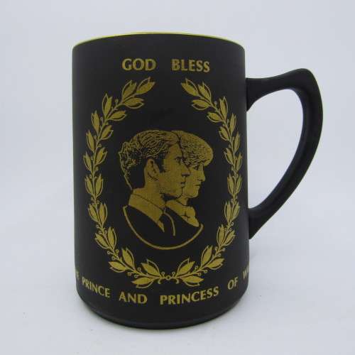 Wedgwood 1981 Caernarvon Prince of Whales mug