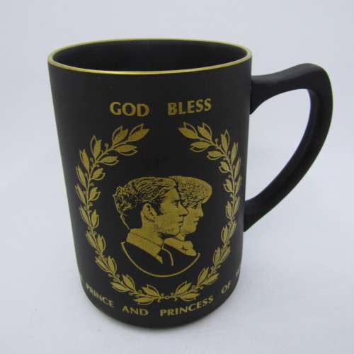 Wedgwood 1981 Caernarvon Prince of Whales mug